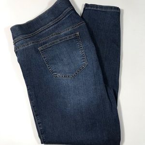 Torrid Cropped Stretch Skinny Jeans Pull On